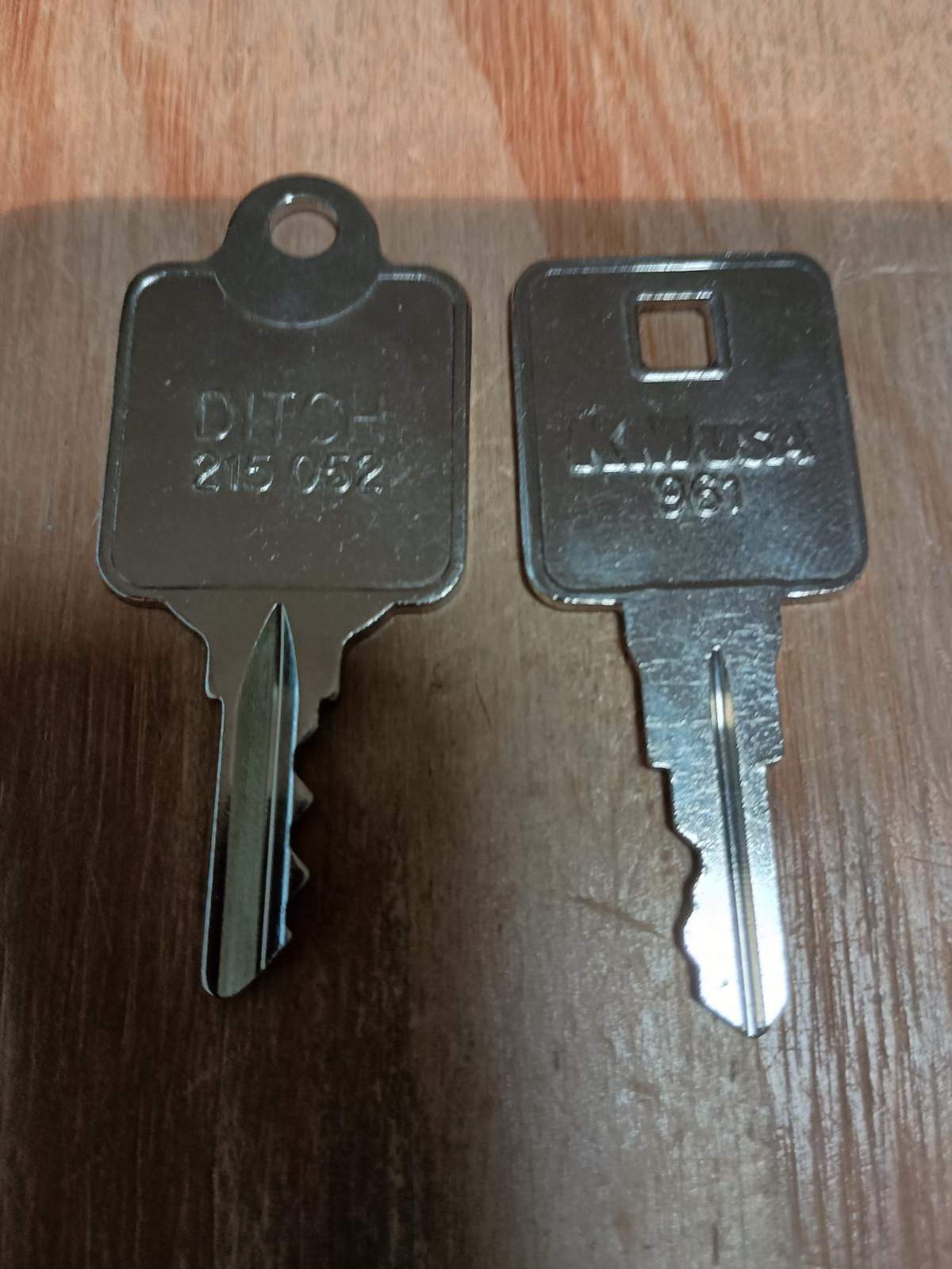 Ditch Witch Keys